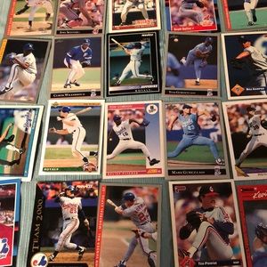 40 vintage baseball cards for collecter